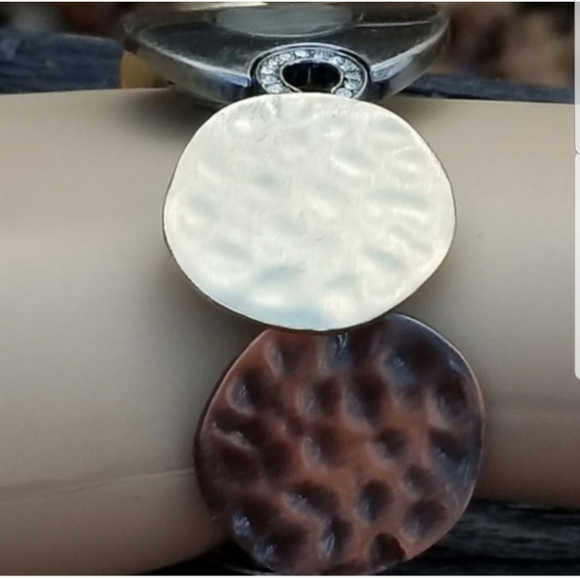 NARMI LADIES TRI COLOR HAMMERED DISK BRACELET WATCH - Picture 4 of 4